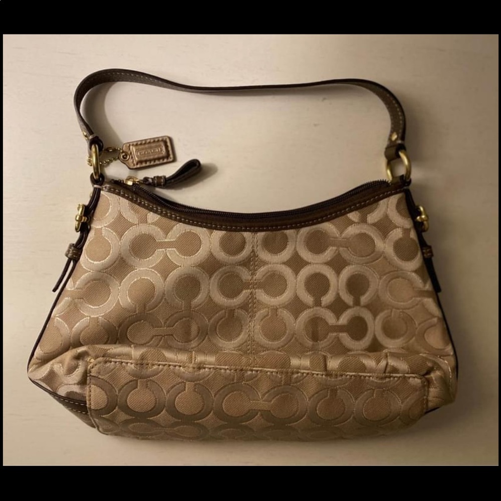 Coach purse - Picture 4 of 7